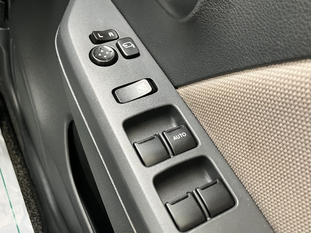 スズキ　ワゴンＲ　FX8枚目