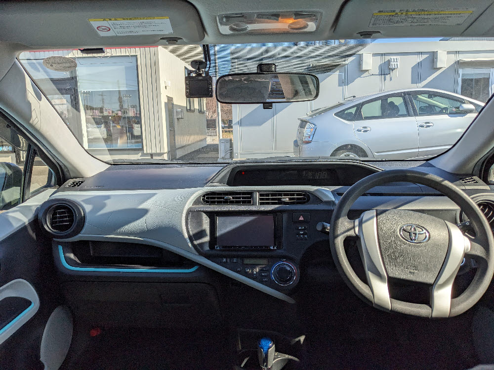 トヨタ　アクア　S14枚目