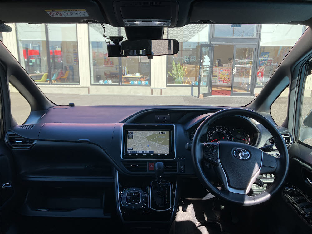 トヨタ　ヴォクシー  ZSキラメキ214枚目