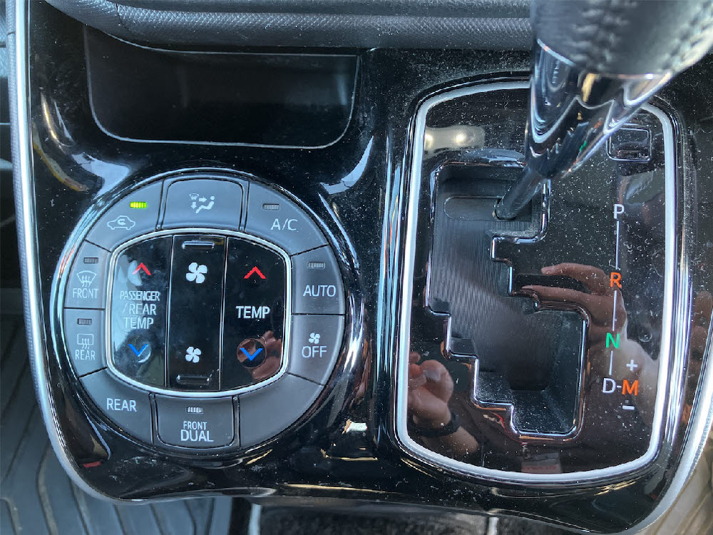 トヨタ　ヴォクシー  ZSキラメキ219枚目