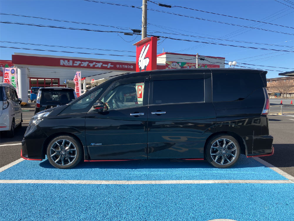 ニッサン　セレナ　ニスモ4枚目