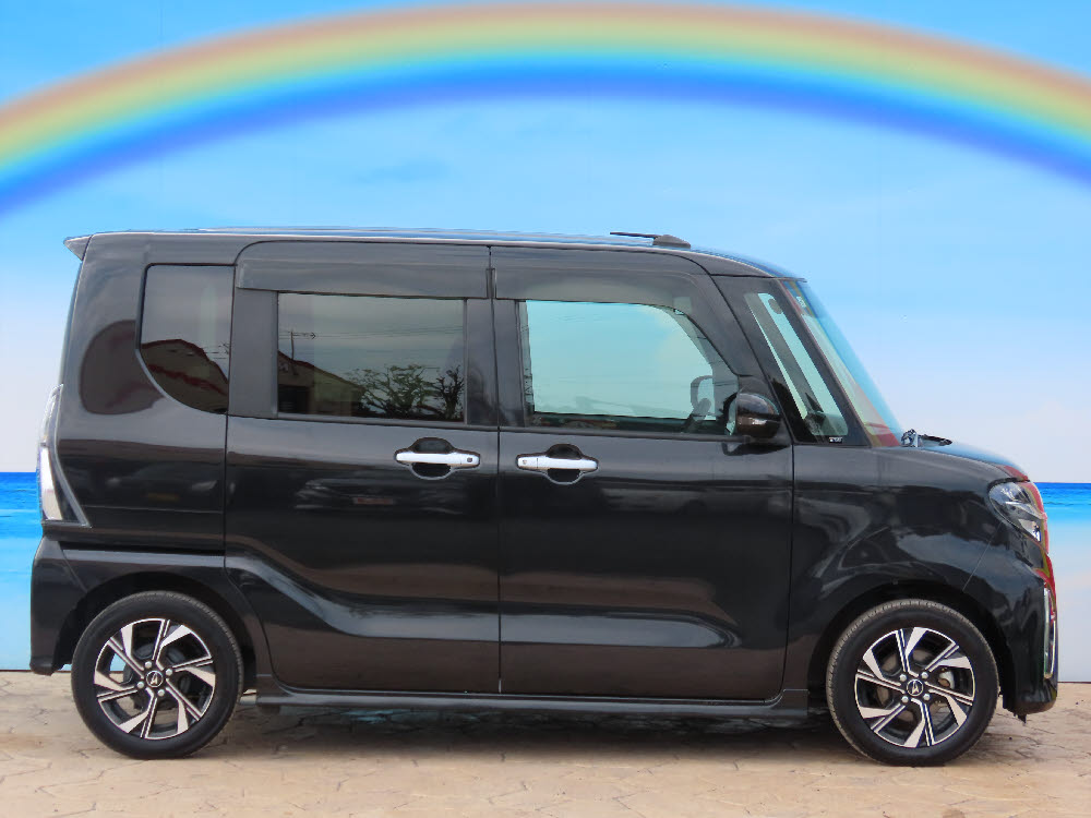 ダイハツ　タントカスタム　X　3枚目