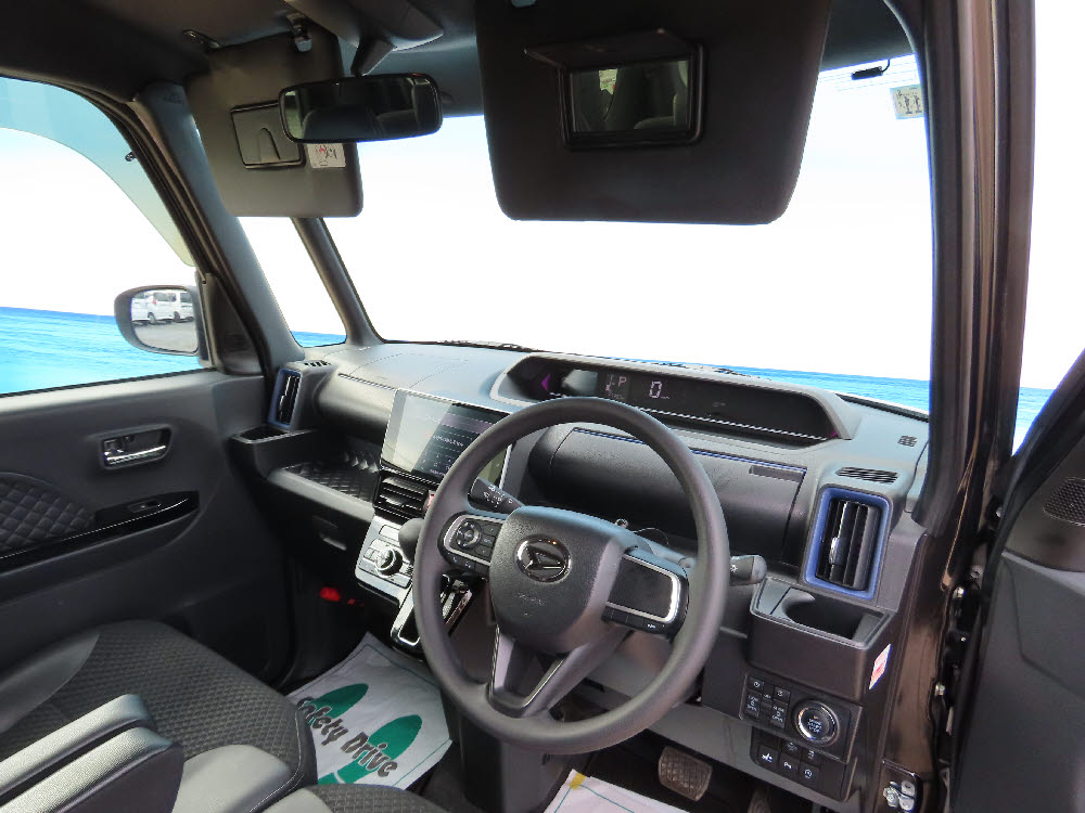 ダイハツ　タントカスタム　X　8枚目