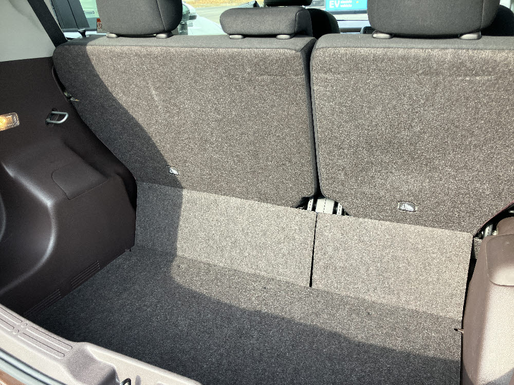 トヨタ　スペイド　F セーフティセンス12枚目