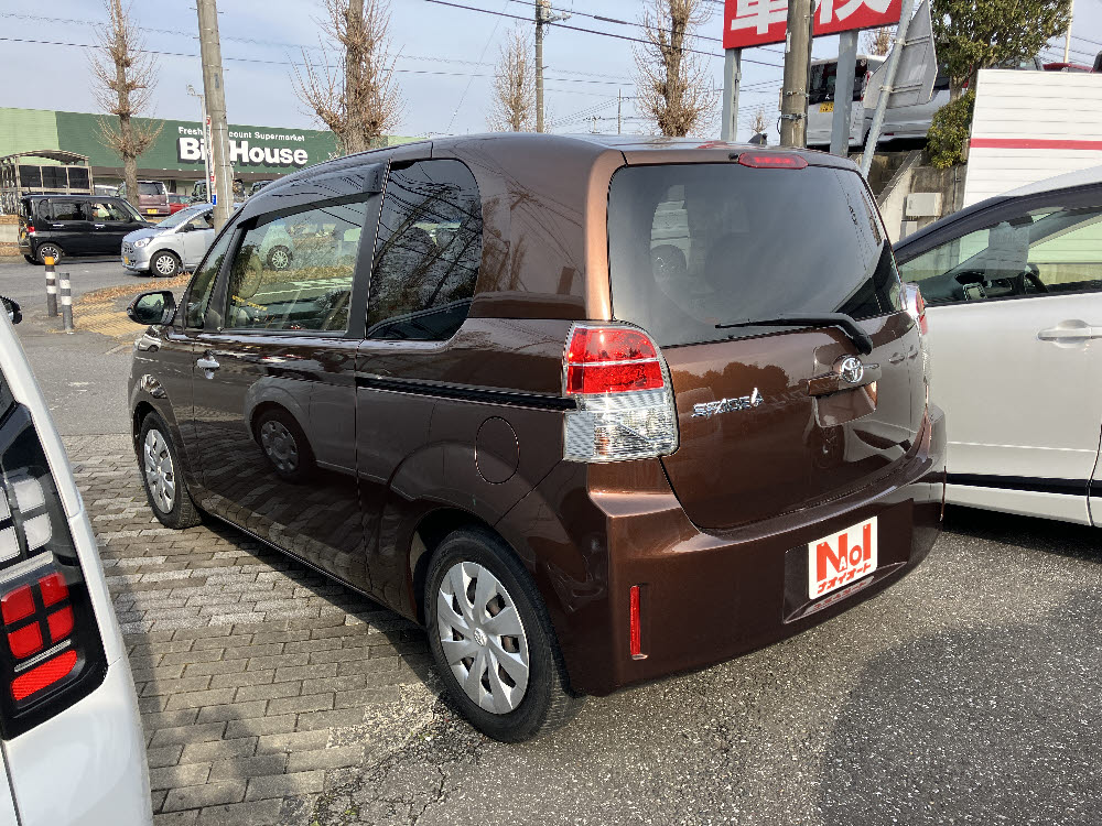 トヨタ　スペイド　F セーフティセンス3枚目