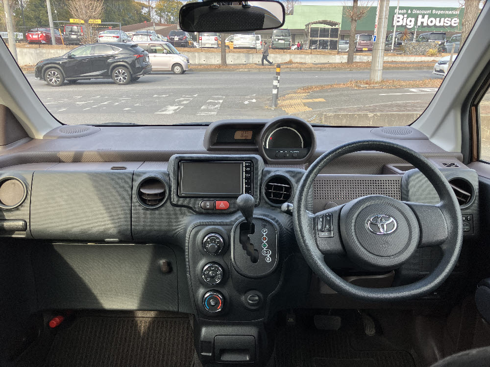 トヨタ　スペイド　F セーフティセンス7枚目