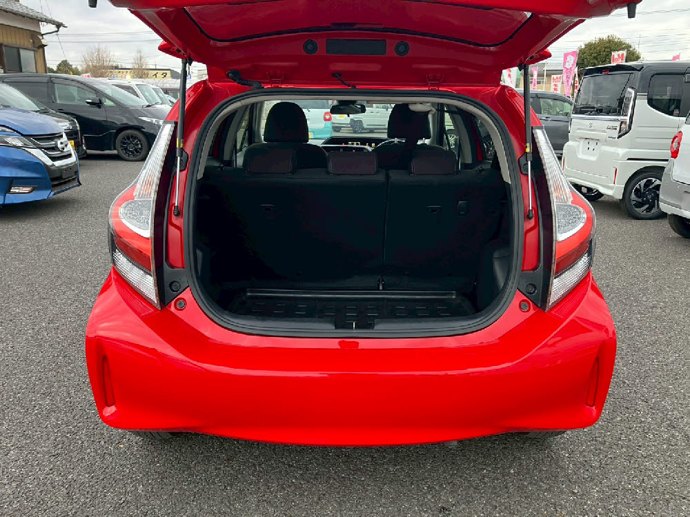 トヨタ　アクア　G　9枚目