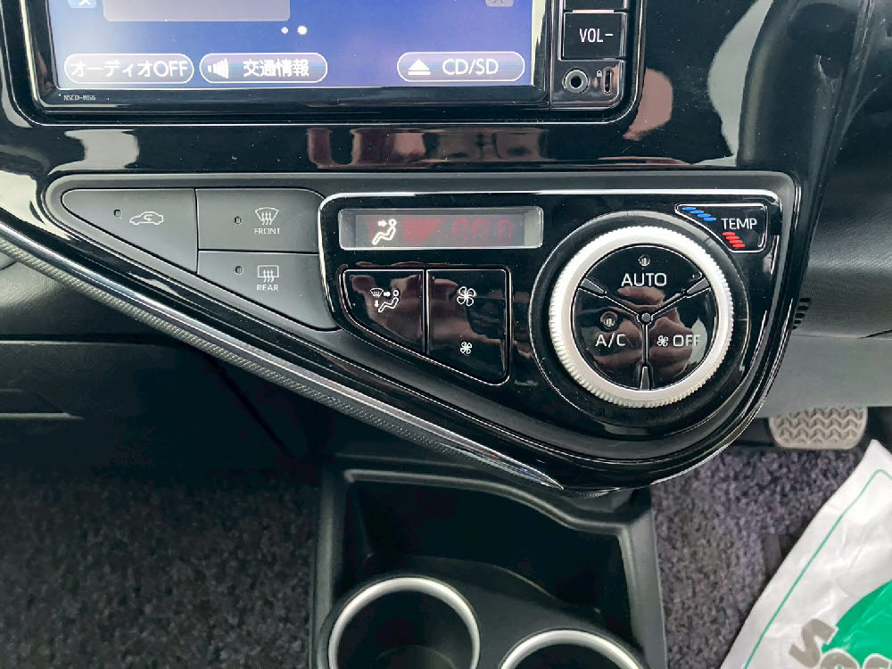 トヨタ　アクア　G　15枚目