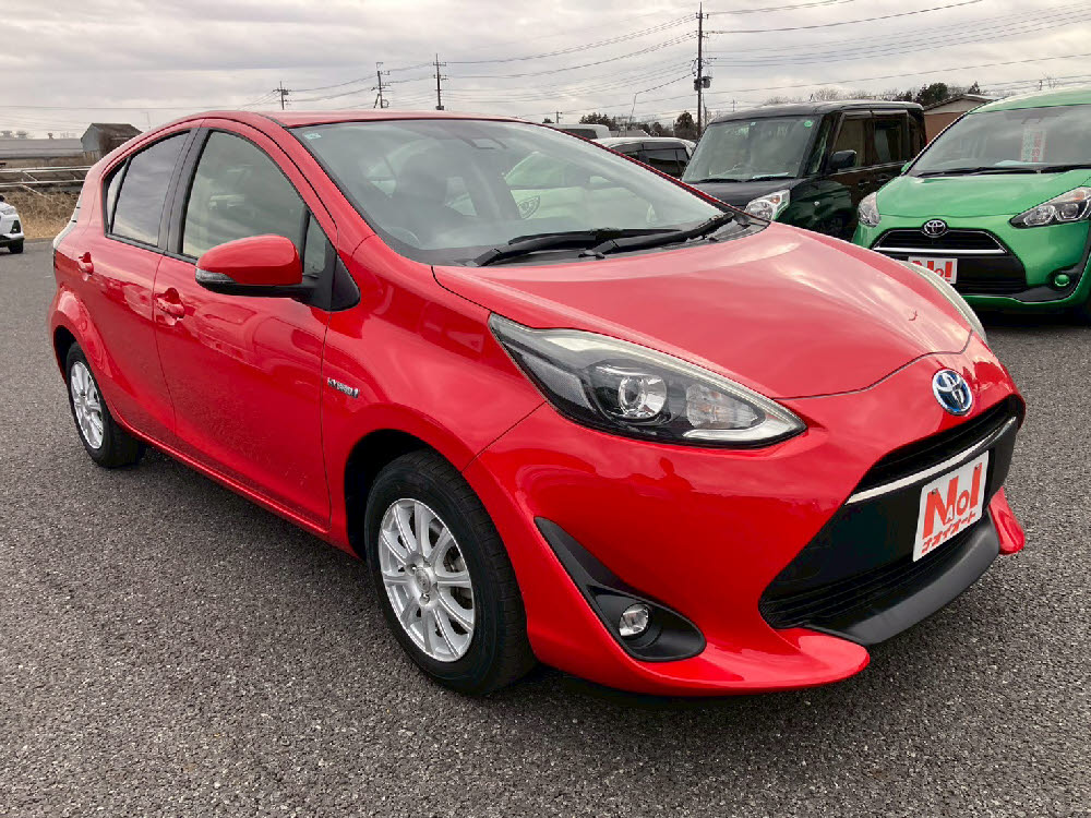 トヨタ　アクア　G　2枚目