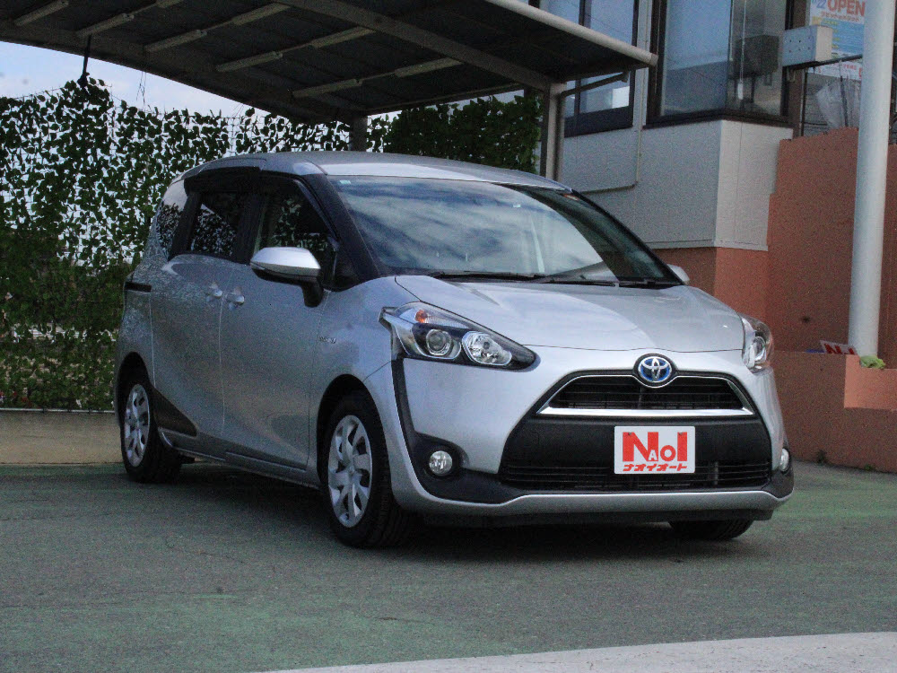 トヨタ　シエンタ　HYBRID　G2枚目