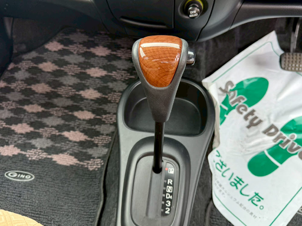 ダイハツ　ミラジーノ プレミアムL14枚目