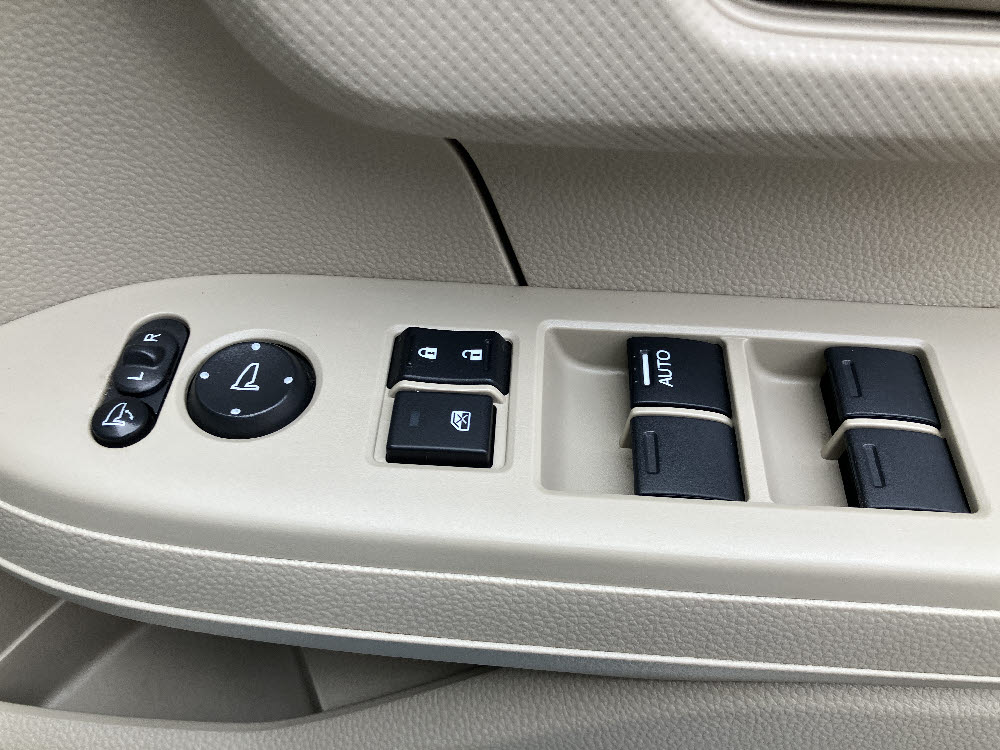 ホンダ　N BOX　Gホンダセンシング13枚目