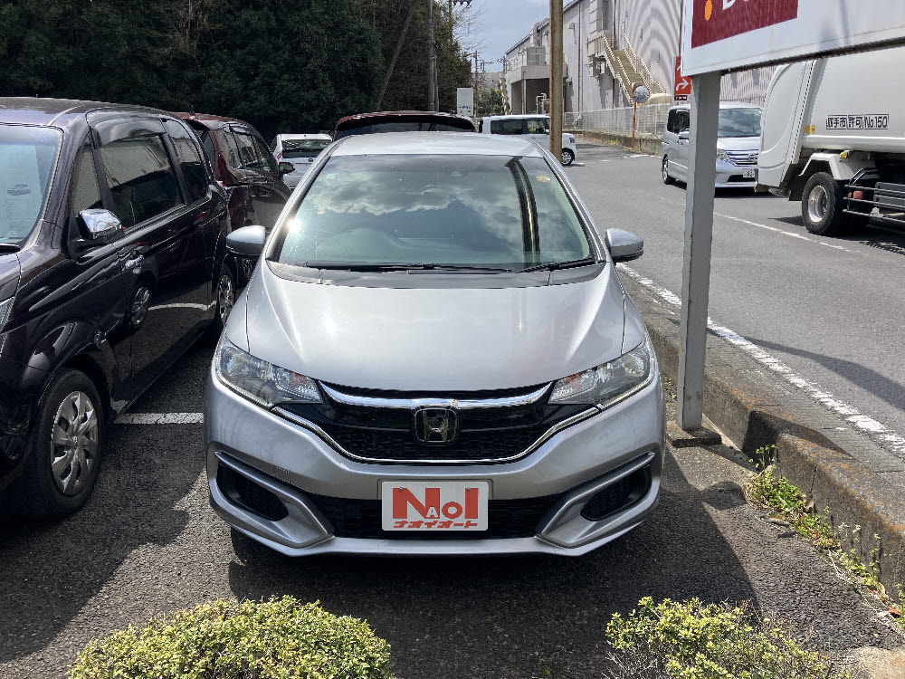 ホンダ　フィット　1.3G-F　レンタアップ1枚目