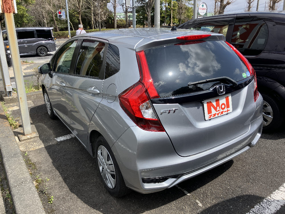 ホンダ　フィット　1.3G-F　レンタアップ3枚目