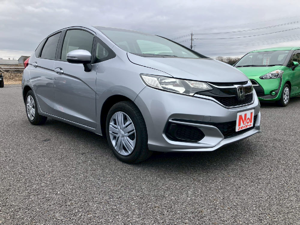 ホンダ　フィット　1.3G-F　レンタアップ2枚目
