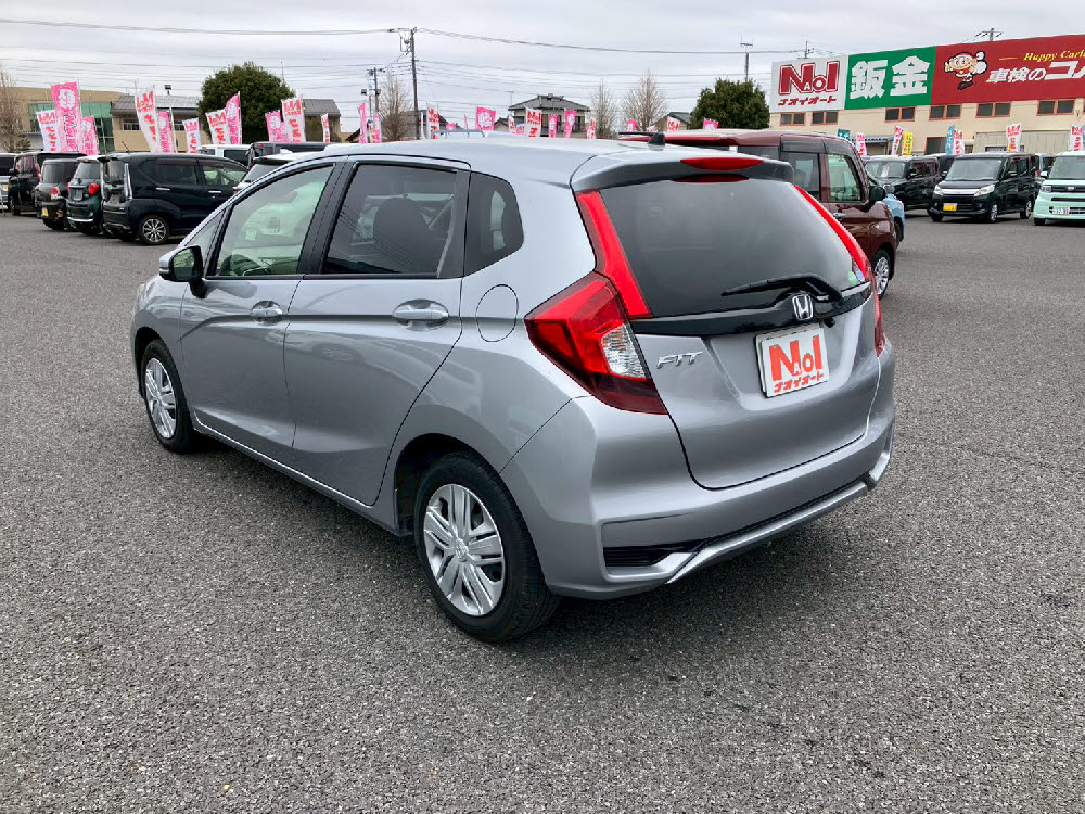 ホンダ　フィット　1.3G-F　レンタアップ6枚目