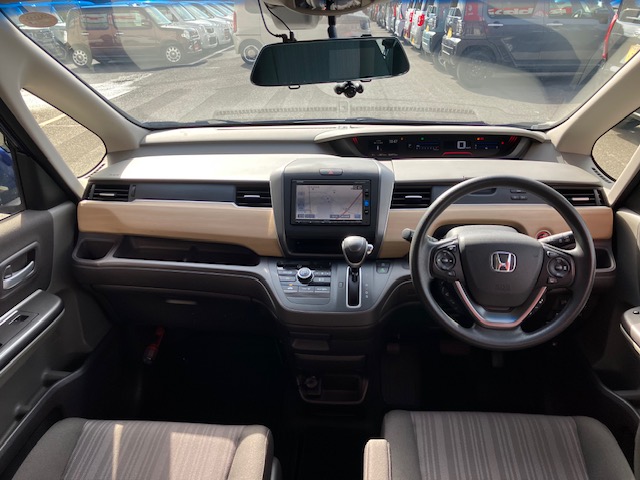 ホンダ　フリード　G Honda SENSING9枚目