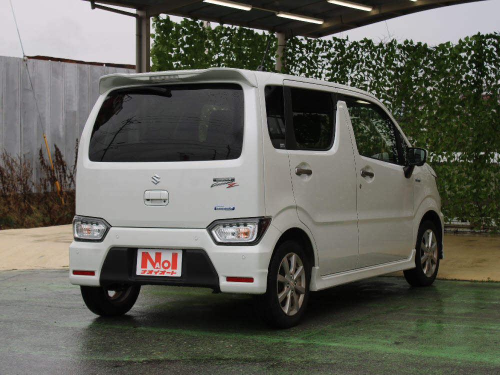 スズキ　ワゴンRカスタムZ HYBRID ZX4枚目