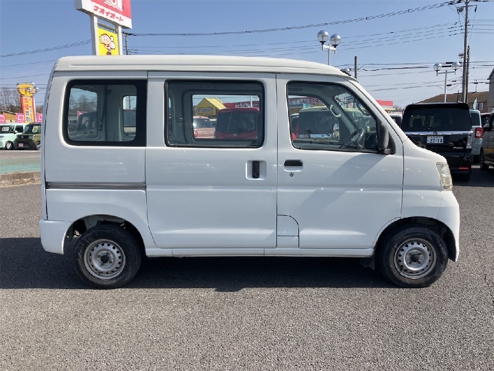ダイハツ ハイゼットカーゴ スペシャル3枚目
