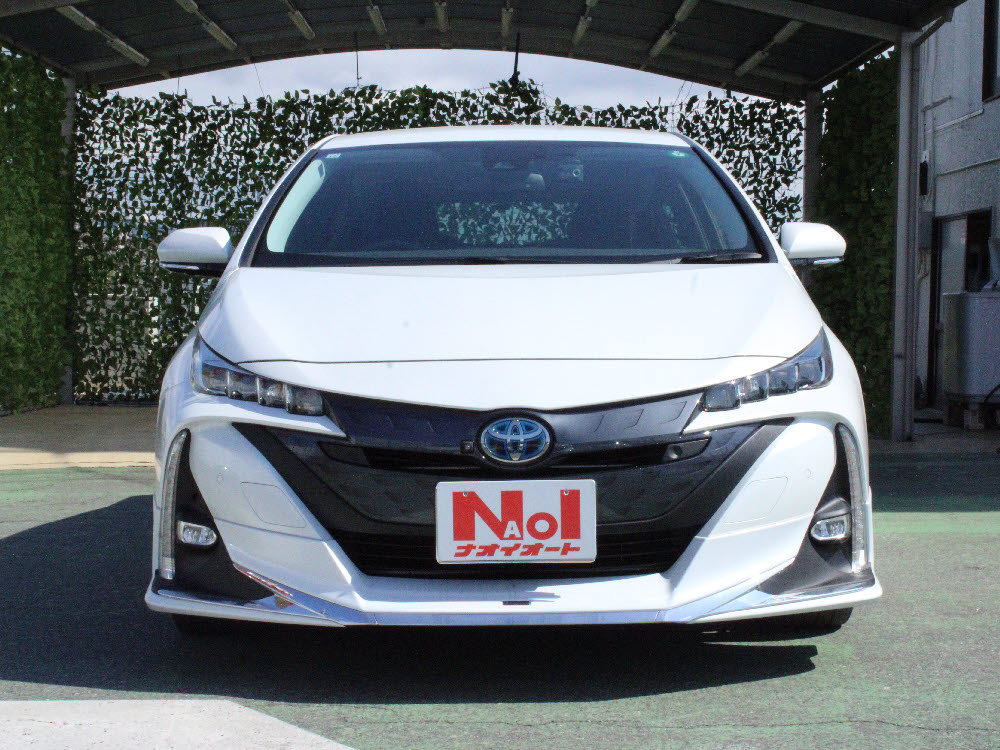 トヨタ プリウス PHEV A モデリスタエアロ1枚目