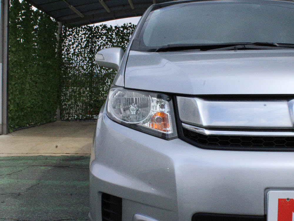 ホンダ　フリードスパイク　G　プレミアムエディション9枚目