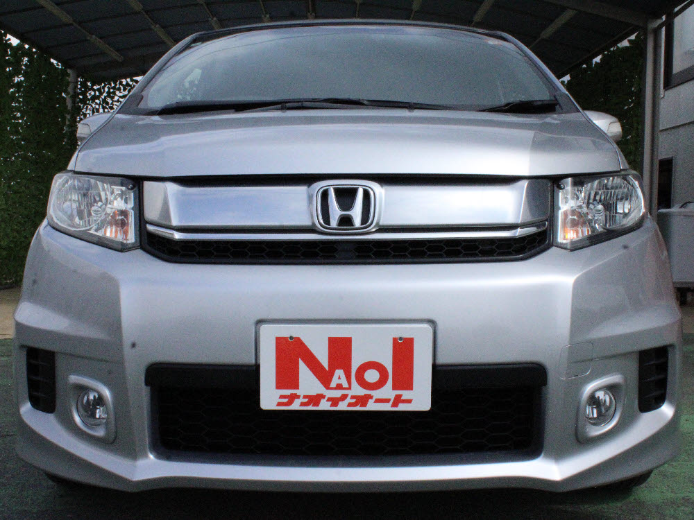 ホンダ　フリードスパイク　G　プレミアムエディション10枚目