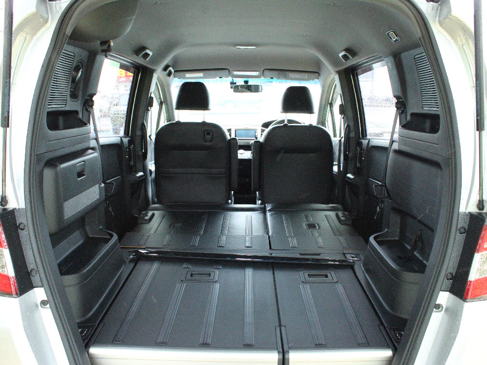 ホンダ　フリードスパイク　G　プレミアムエディション14枚目