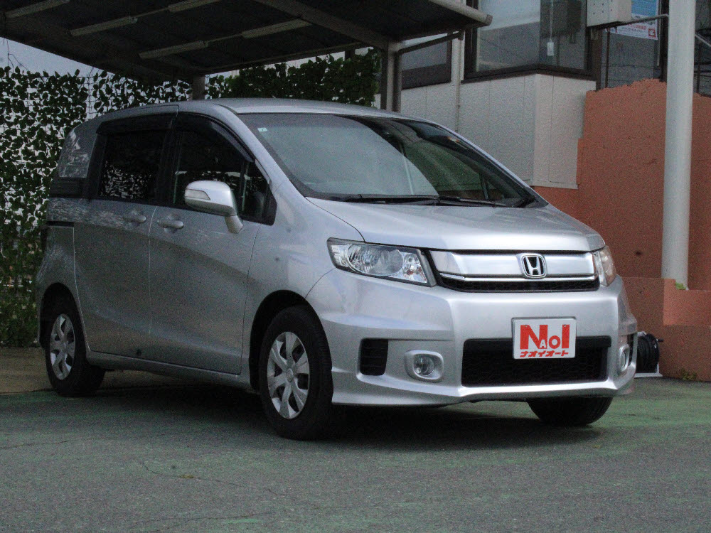 ホンダ　フリードスパイク　G　プレミアムエディション2枚目