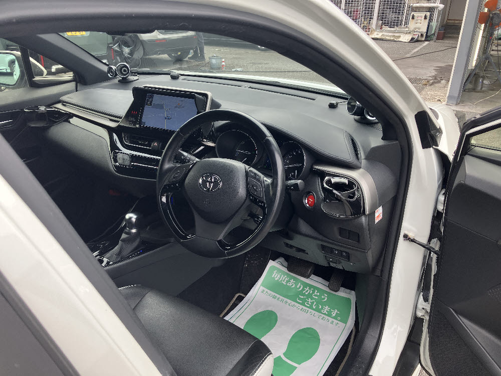 トヨタ C-HR Gハイブリッドモードネロ14枚目