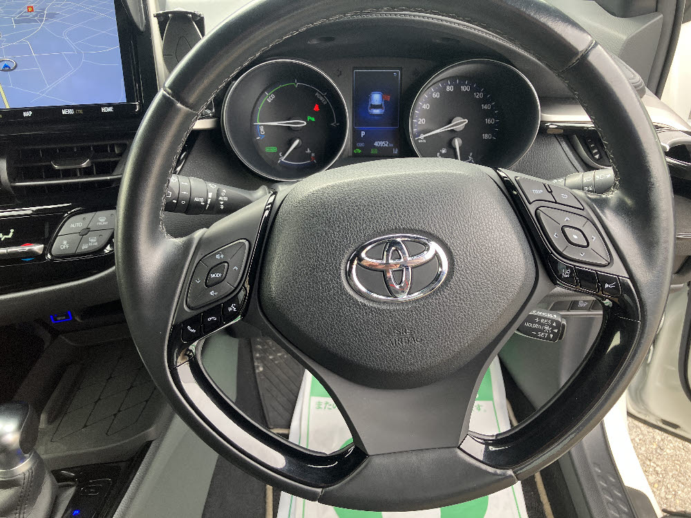 トヨタ C-HR Gハイブリッドモードネロ16枚目