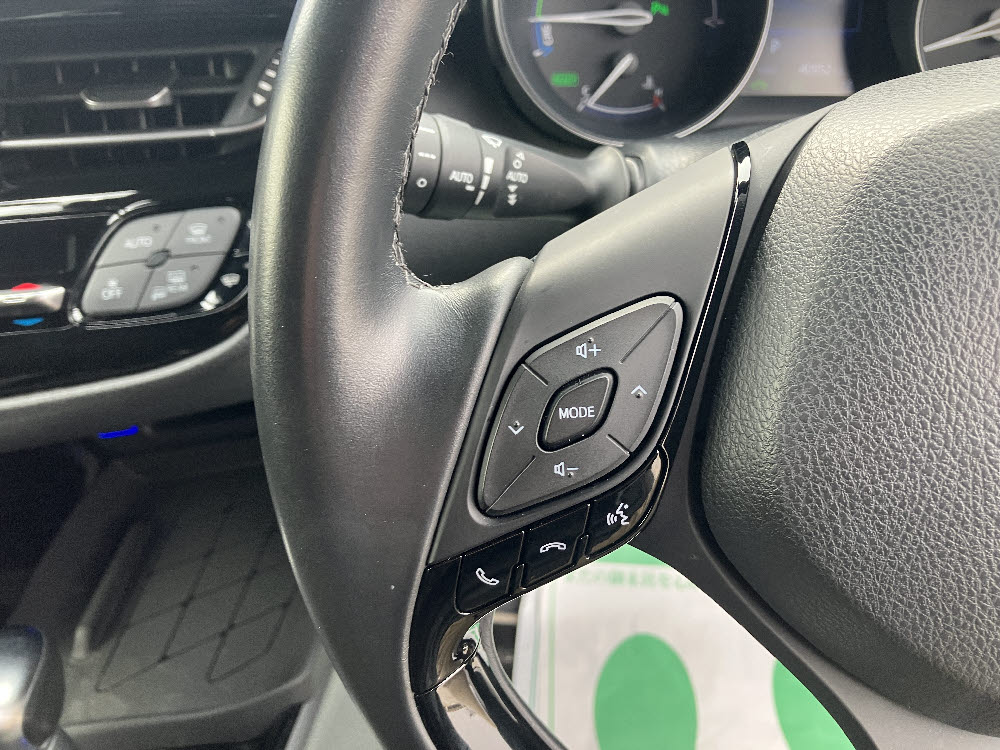トヨタ C-HR Gハイブリッドモードネロ18枚目