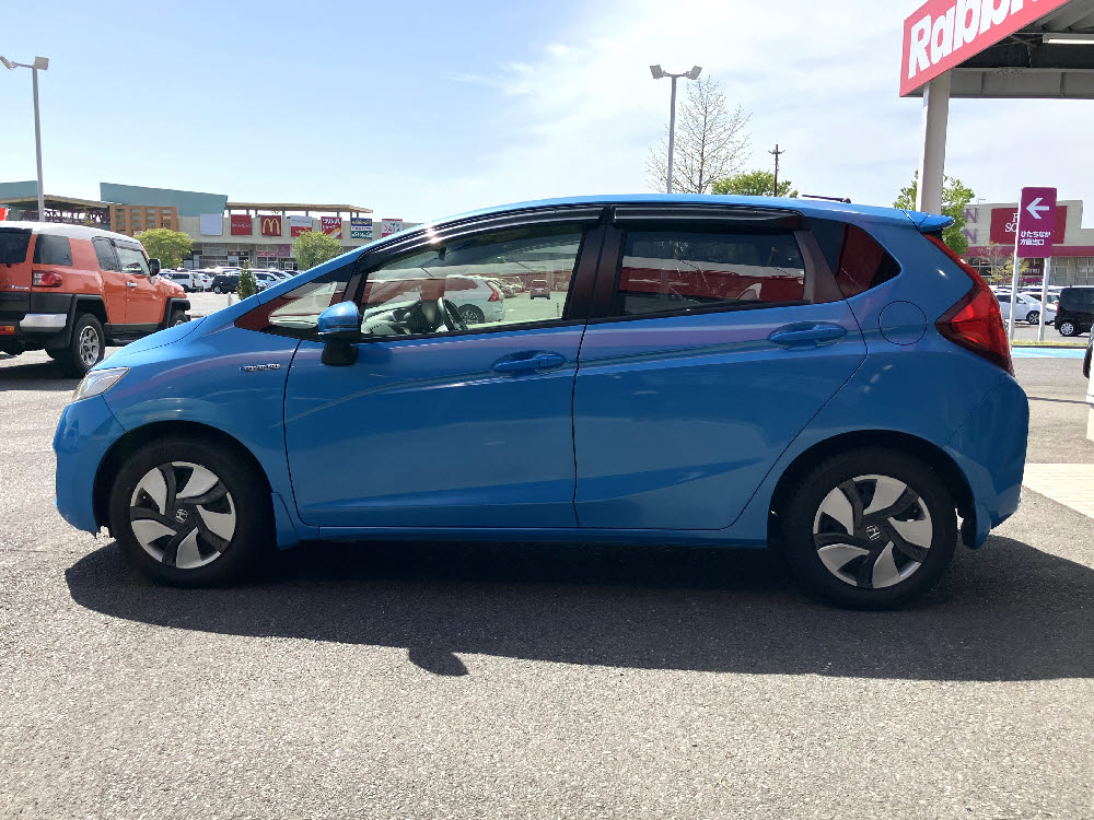 ホンダ　フィットハイブリッド　Lパッケージ7枚目