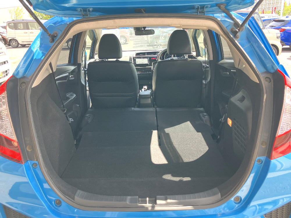 ホンダ　フィットハイブリッド　Lパッケージ8枚目