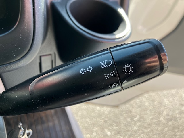 ニッサン　ＮＴ１００クリッパー　DX 4WD MT16枚目