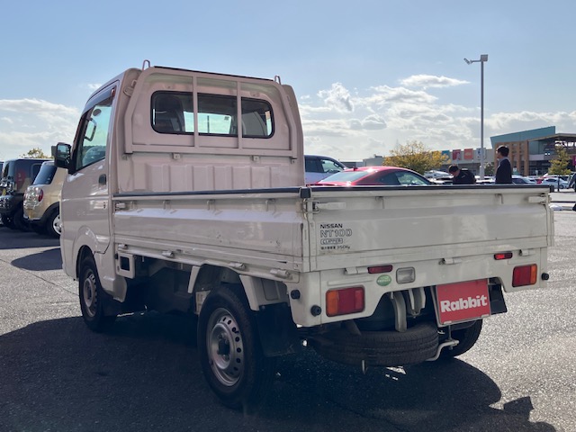 ニッサン　ＮＴ１００クリッパー　DX 4WD MT4枚目