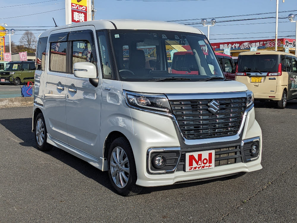 スズキ　スペーシアカスタム　HYBRID XS　2枚目