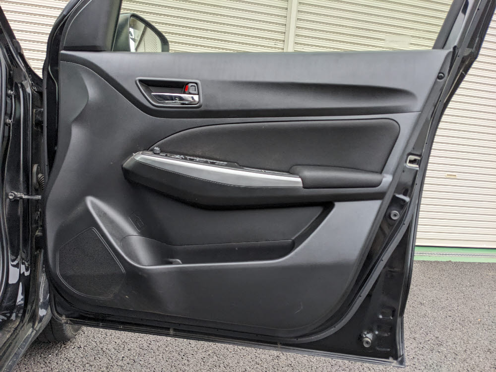 スズキ　スイフト　XG15枚目