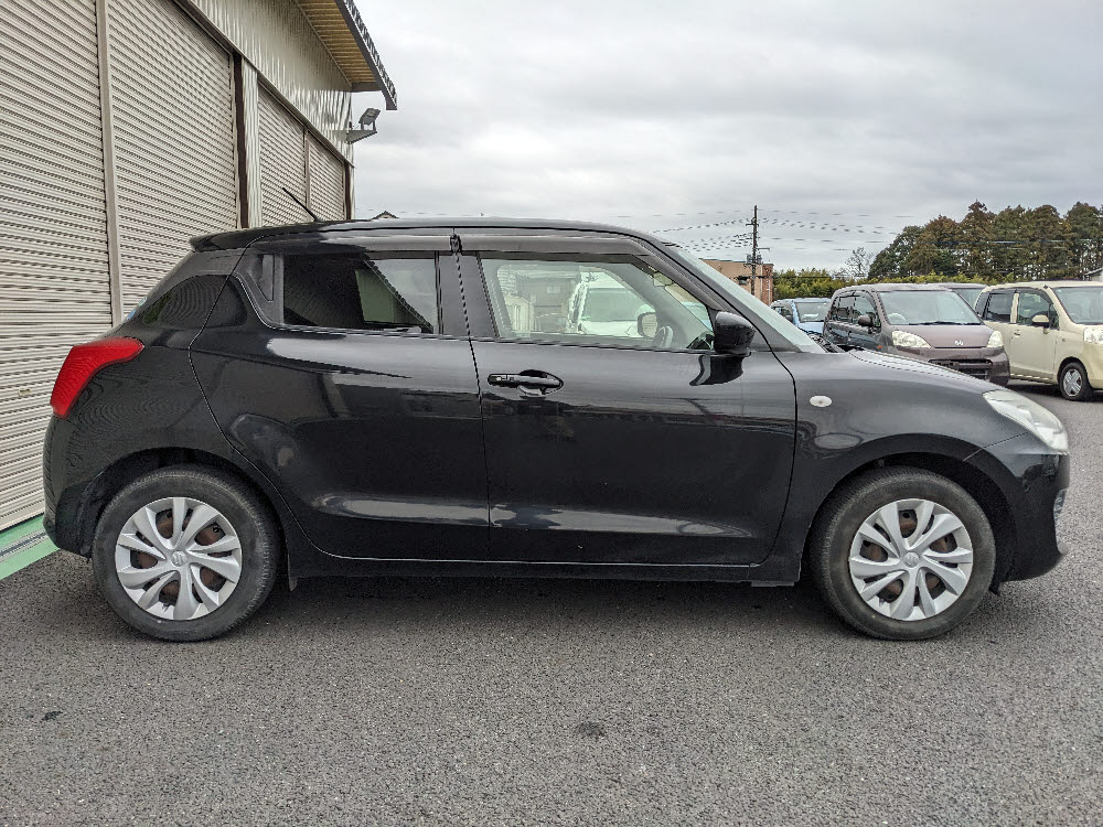 スズキ　スイフト　XG3枚目