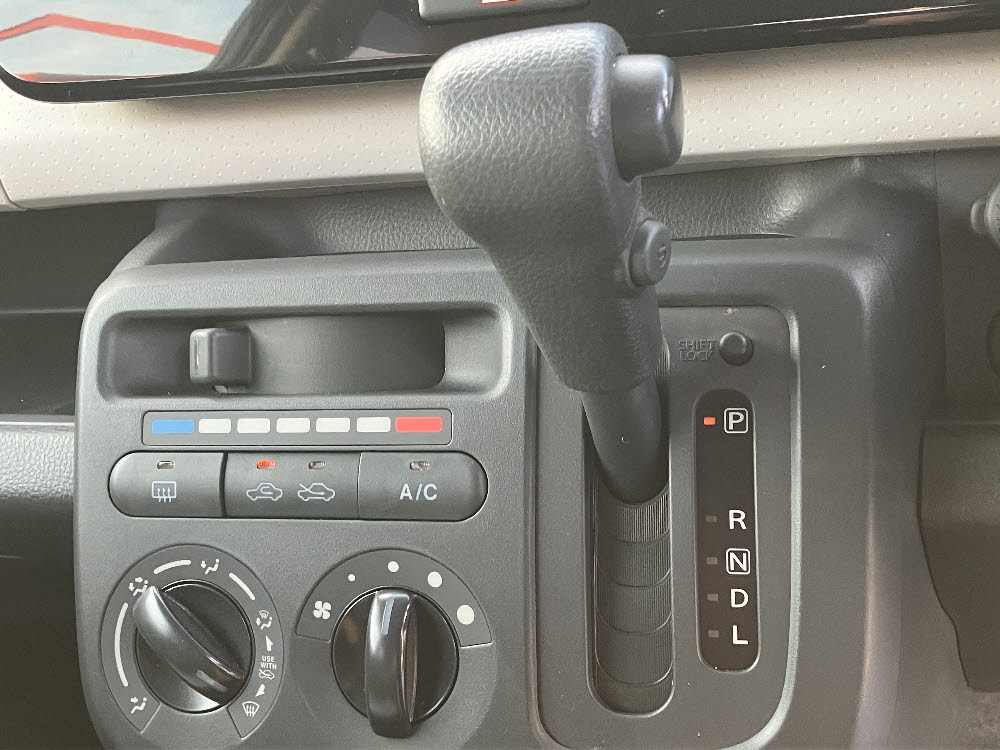 スズキ　ＭＲワゴン　G18枚目