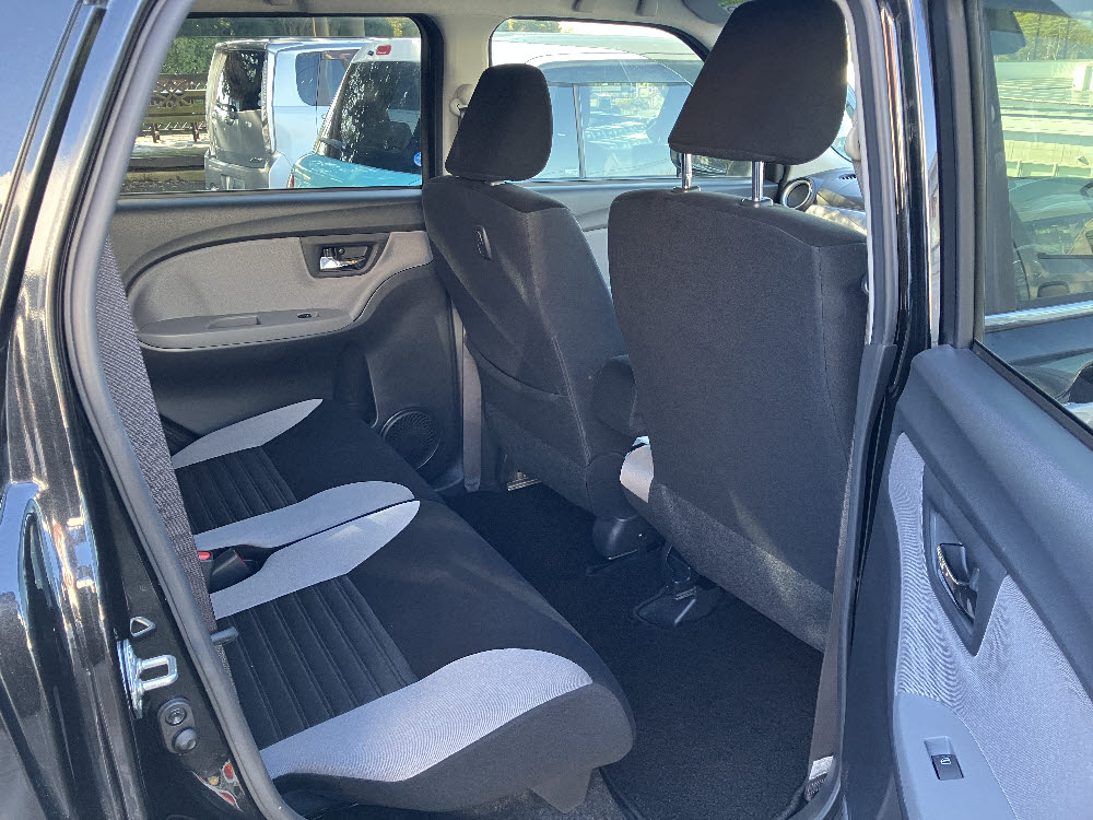 ダイハツ　キャスト アクティバ　XリミテッドSAⅢ8枚目