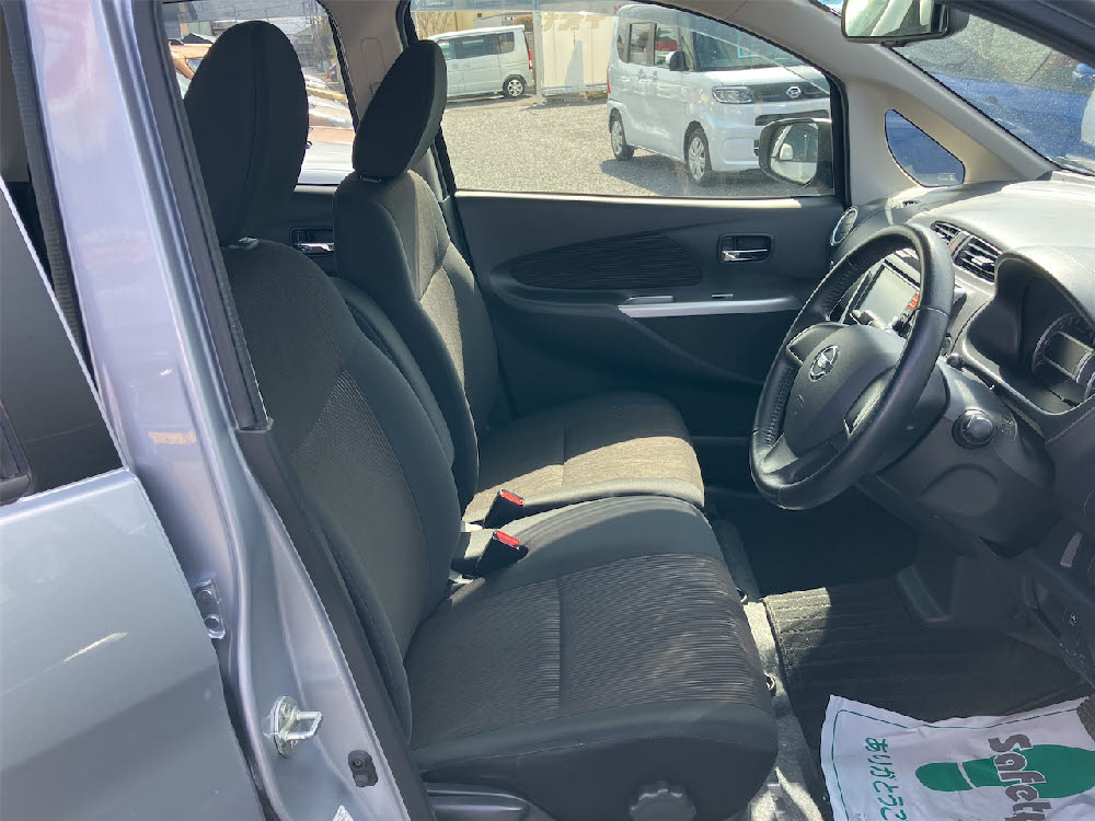 ニッサン　デイズ　ハイウェイスターX7枚目