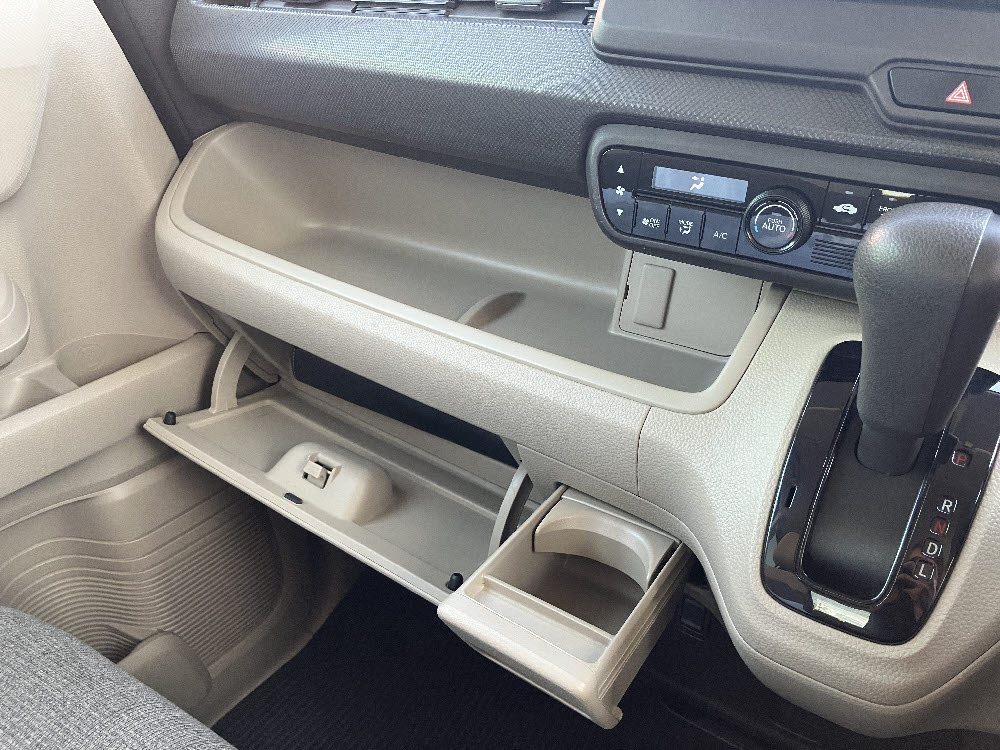 ホンダ　Ｎ ＢＯＸ　G・Honda SENSING18枚目