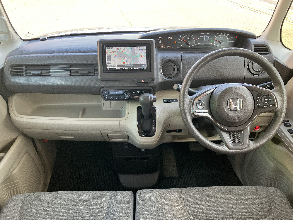 ホンダ　Ｎ ＢＯＸ　G・Honda SENSING4枚目