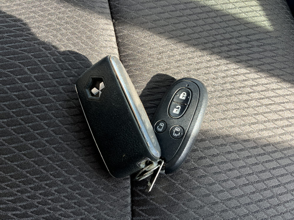 ミツビシ　デリカＤ：２　S12枚目