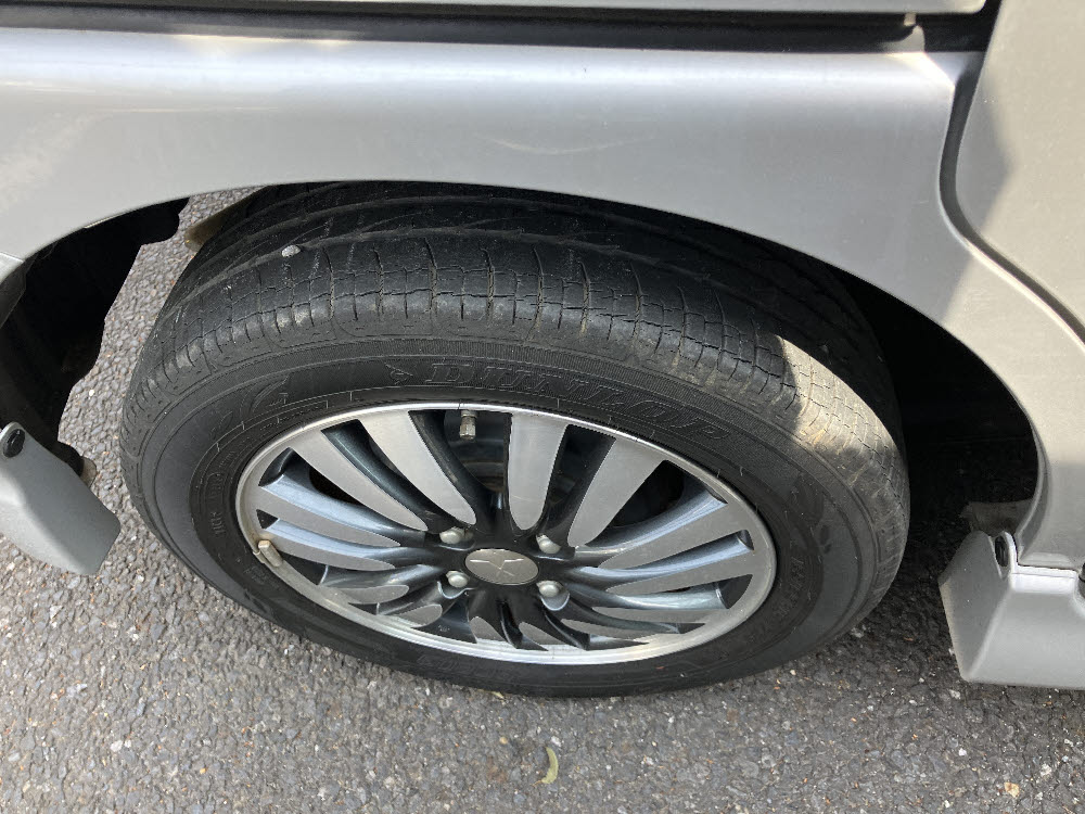 ミツビシ　デリカＤ：２　S13枚目