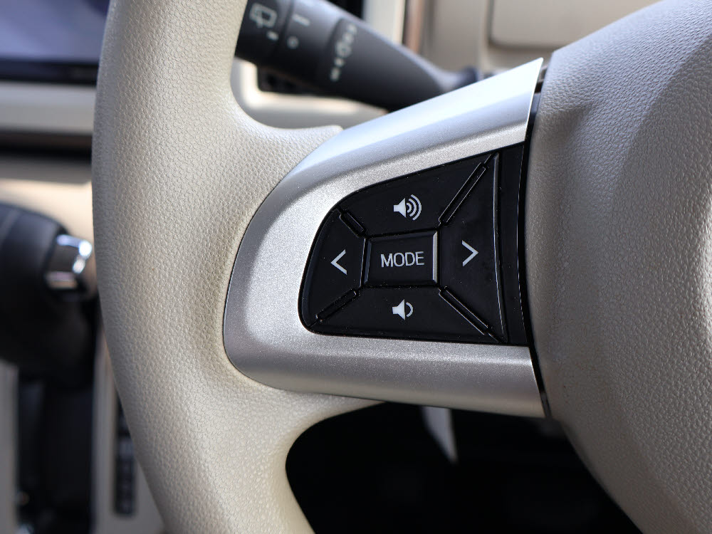 ダイハツ　ムーヴキャンバス　XメイクアップリミテッドSAⅢ15枚目