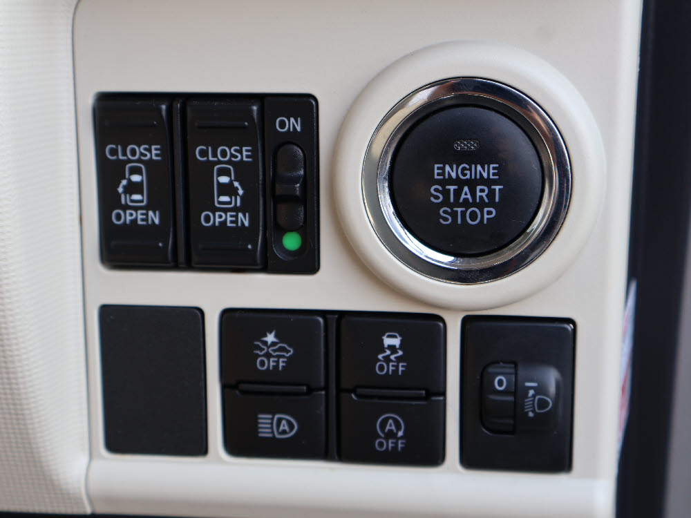 ダイハツ　ムーヴキャンバス　XメイクアップリミテッドSAⅢ18枚目