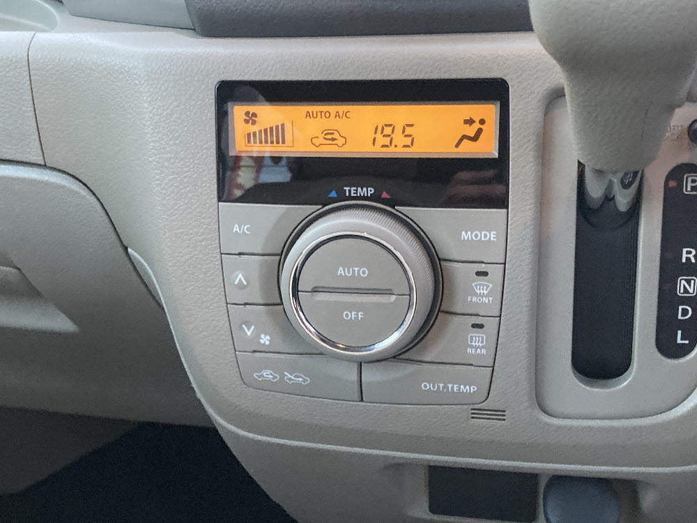 スズキ　スペーシア　X16枚目