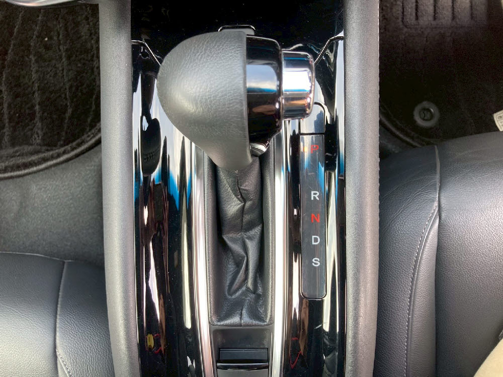 ホンダ　ヴェゼル　ツーリングホンダセンシング　17枚目