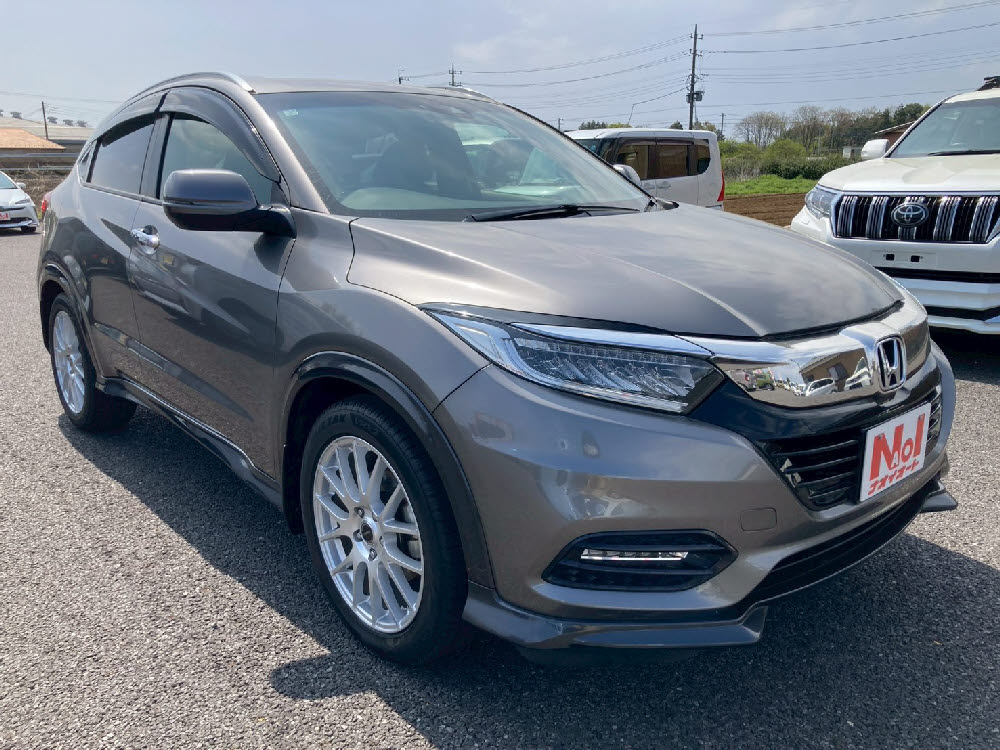 ホンダ　ヴェゼル　ツーリングホンダセンシング　2枚目